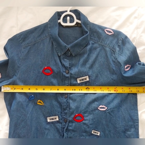 Y2k Zara Denim Shirt with Cassettes and Lips - Picture 5 of 5
